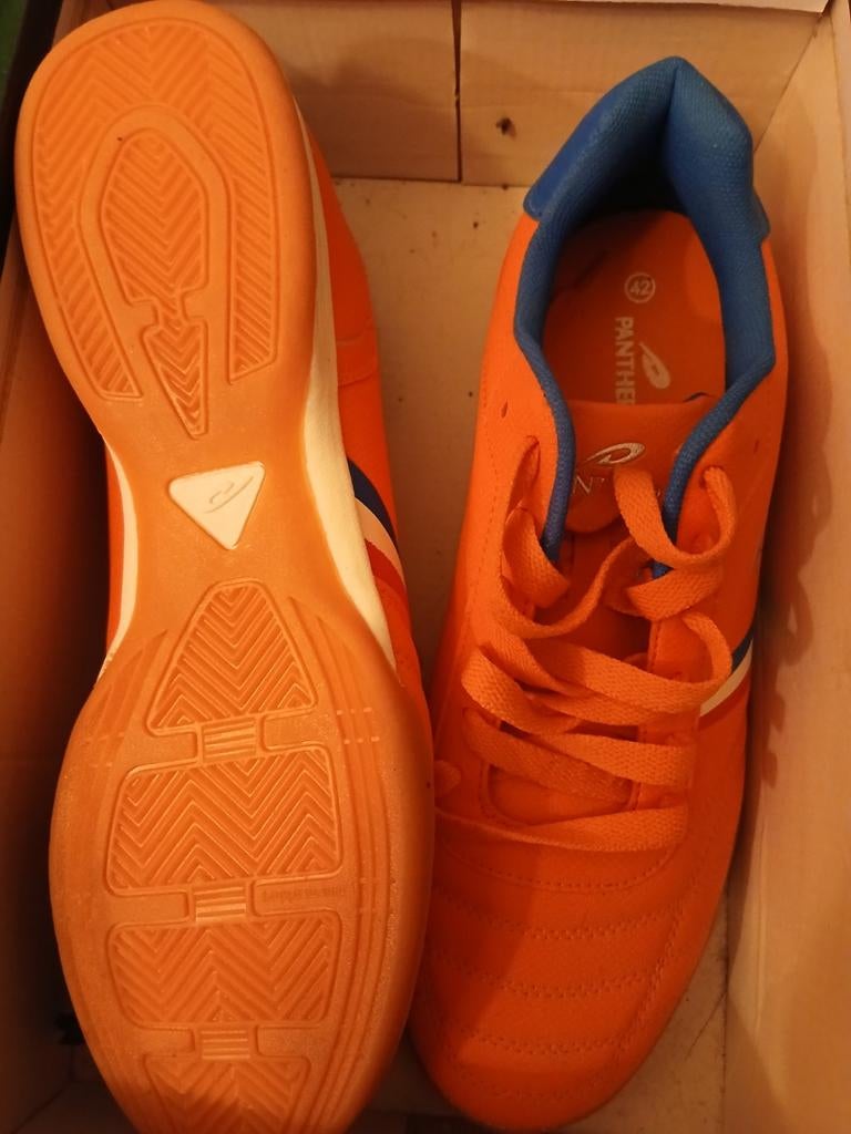 Spotschoen maat 42 PANTHER alleen 25  mei 30 euro, Maat XS of kleiner, Ophalen of Verzenden, Nieuw, Schoenen