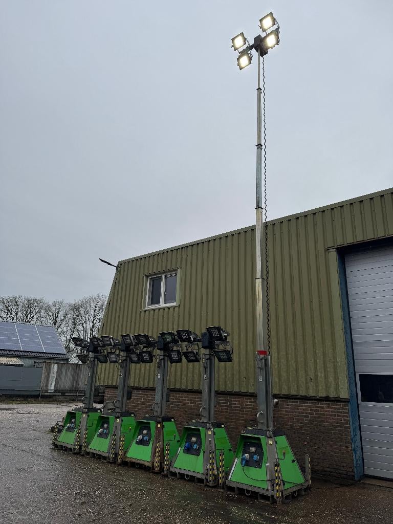 Mobiele verplaatsbare LED lichtmast 10 meter emissieloos, Ophalen, Gebruikt, 500 watt of meer