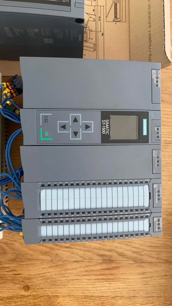 Gezocht! Siemens PLC, frequentieregelaars en HMI., Hobby en Vrije tijd, Ophalen of Verzenden, Zo goed als nieuw
