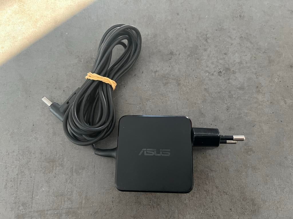 Asus AC adapter 19Volt 45W type: AD2066020, Computers en Software, Laptop-opladers, Gebruikt, Ophalen of Verzenden