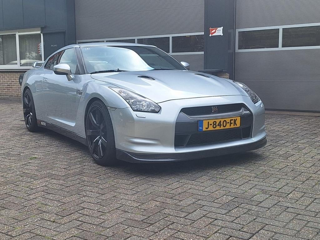 Nissan gtr r35  650pk, Auto's, 486 pk, 4 stoelen, Bedrijf, 100 €/maand