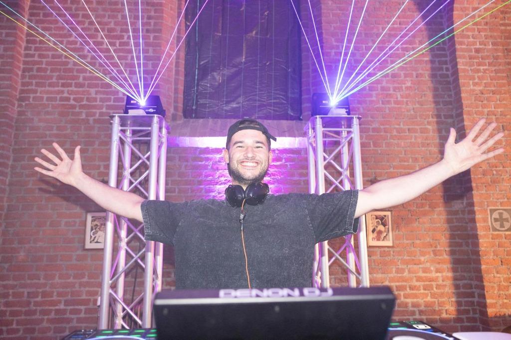 Allround DJ (nu met extra korting), Dj