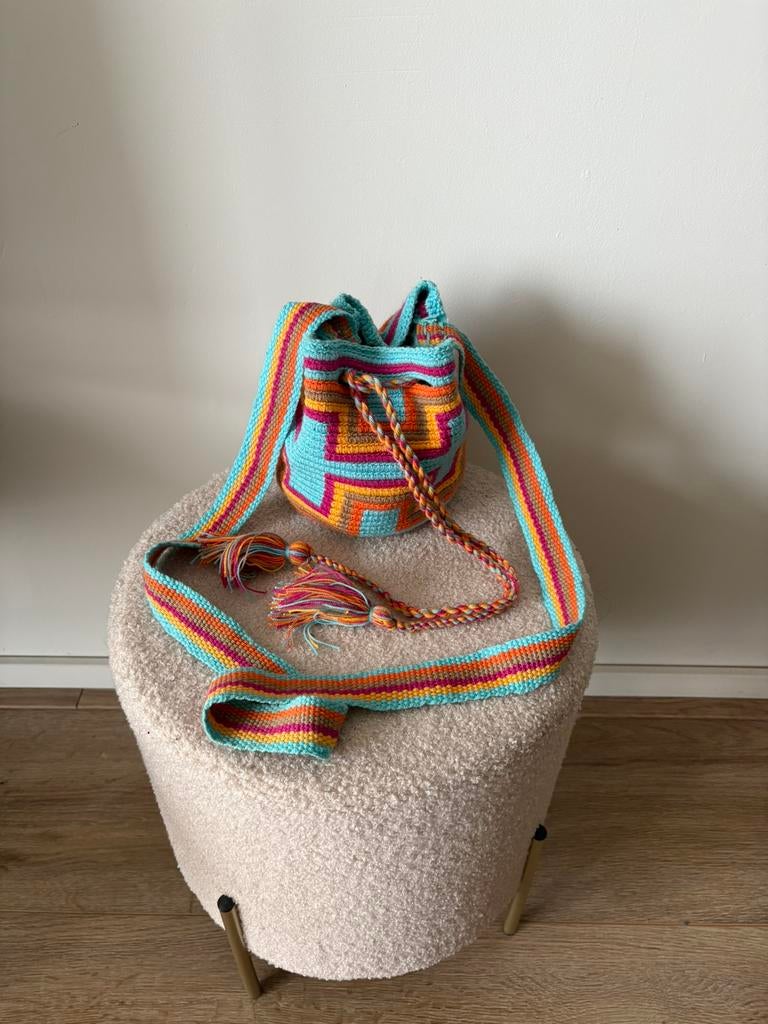 WAYUU MOCHILA handgemaakte tas blauw - NIEUW, Ophalen of Verzenden, Zo goed als nieuw, Blauw, Schoudertasje