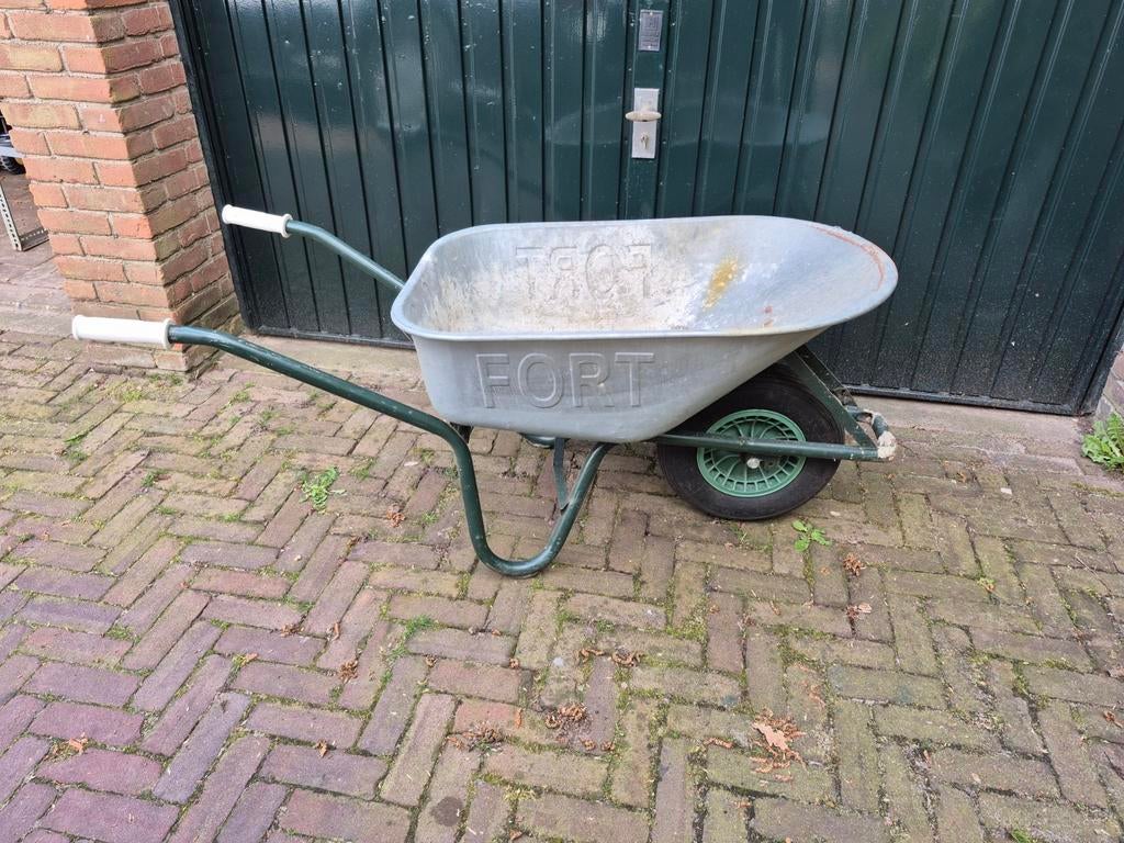 Te huur kruiwagens/steenkruiwagens €7,50 per dag., Ophalen, Gebruikt