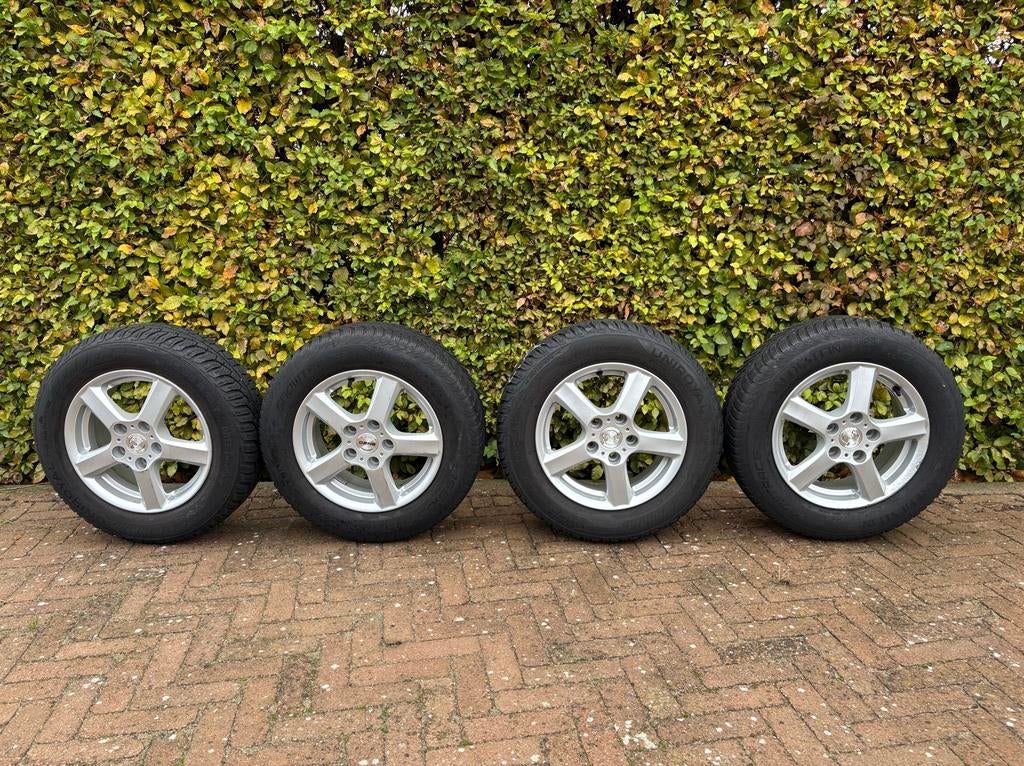 Winterset Hyundai ix20 - 195/65 R15 Lichtmetalen Velgen, Auto-onderdelen, Banden en Velgen, Ophalen, Gebruikt, 15 inch, Banden en Velgen
