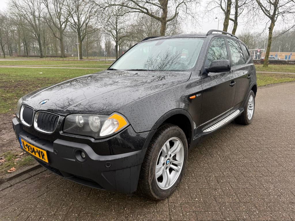 BMW X3, Stof, 1995 cc, Zwart, 4 cilinders