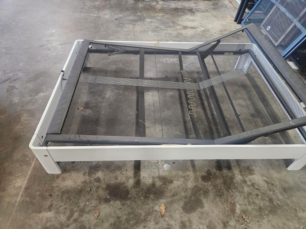 Als nieuwe auping auronde 140x200  1000/1500/2000 met  Avs, Overige kleuren, Tweepersoons, Zo goed als nieuw, 200 cm