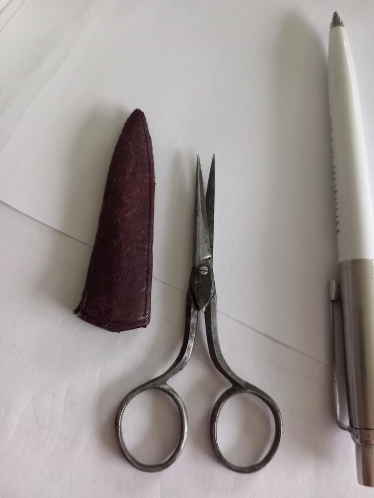Antiek schaartje en  garen doosje, Antiek en Kunst, Ophalen of Verzenden