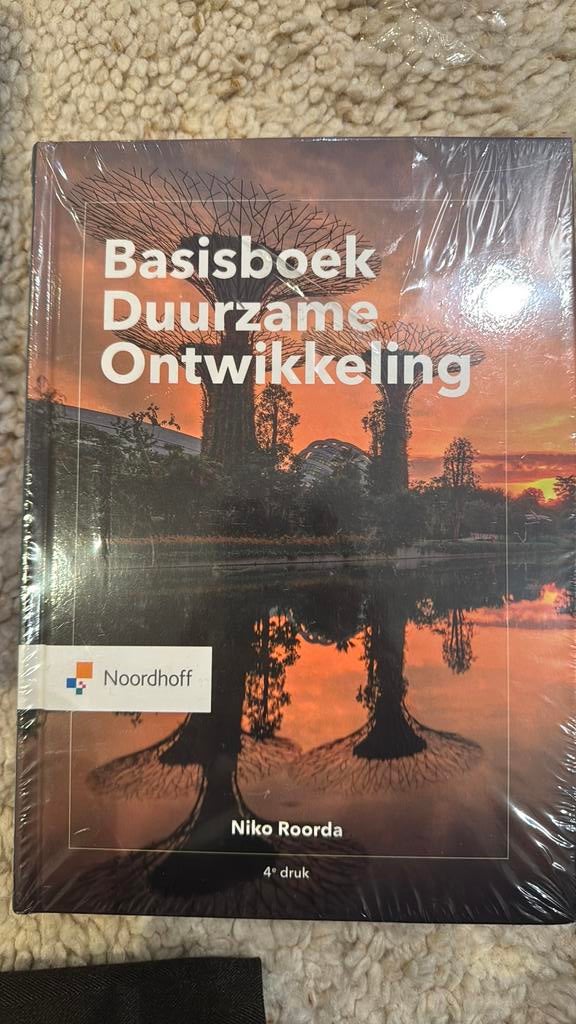 Dr. Niko Roorda - Basisboek duurzame ontwikkeling, Ophalen of Verzenden, Zo goed als nieuw, Dr. Niko Roorda