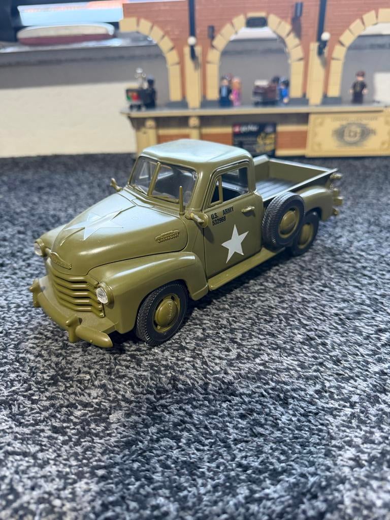 Modelauto - Klassieke Pick-up Truck, Hobby en Vrije tijd, Modelauto's | 1:18, Ophalen of Verzenden, Zo goed als nieuw, Auto, Overige merken