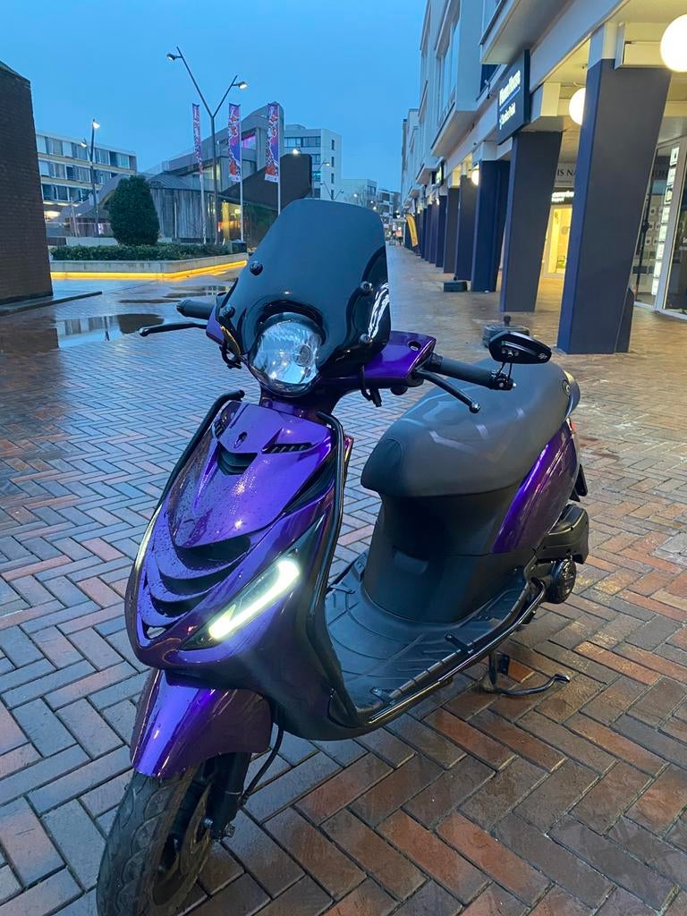 Zip IGET 3V 2019 model BROM, Fietsen en Brommers, Brommeronderdelen | Scooters, Zo goed als nieuw, Piaggio, Overige typen, Ophalen of Verzenden