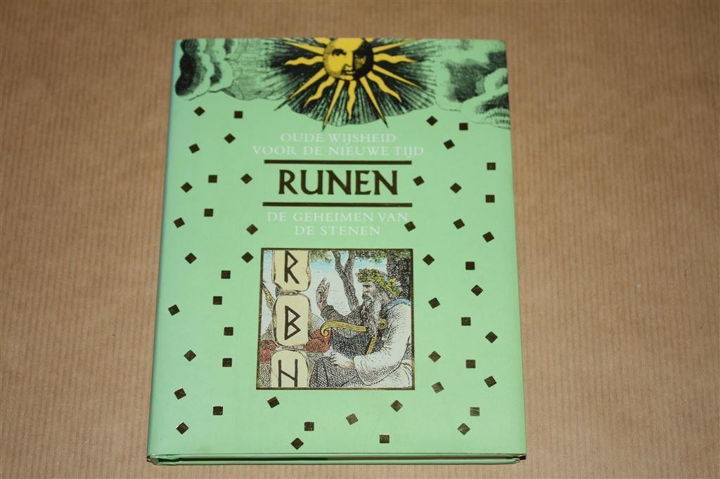 Oude wijsheid voor de nieuwe tijd, Runen, De geheimen van de, Boeken, Ophalen of Verzenden, Gelezen, Overige onderwerpen, Achtergrond en Informatie