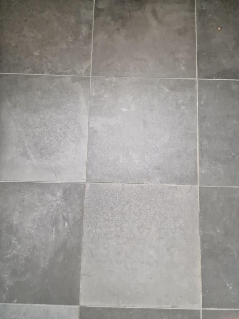 Gezocht: restje Lavio tegels 30x30 grijs (Maxaro), 60 cm of meer, Keramiek, Ophalen of Verzenden, Minder dan 5 m²