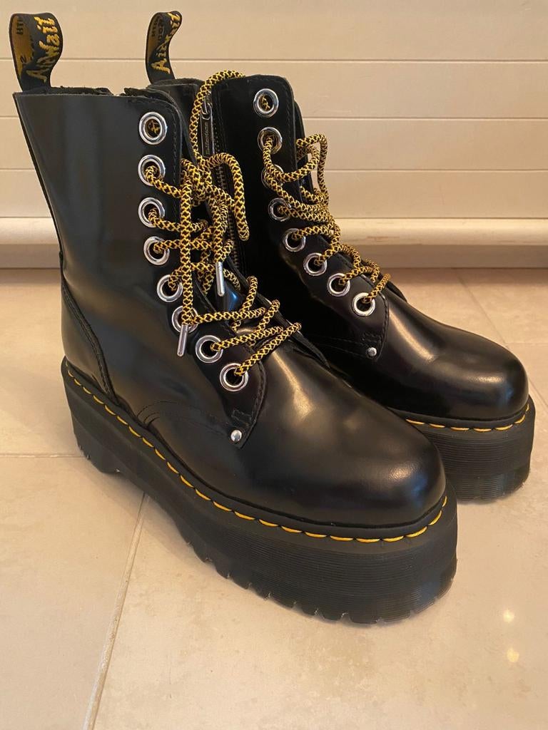 Dr. Martens jadon max limited edition retro maat 39 NIEUW, Kleding | Dames, Schoenen, Hoge laarzen, Zwart, Nieuw, Ophalen of Verzenden