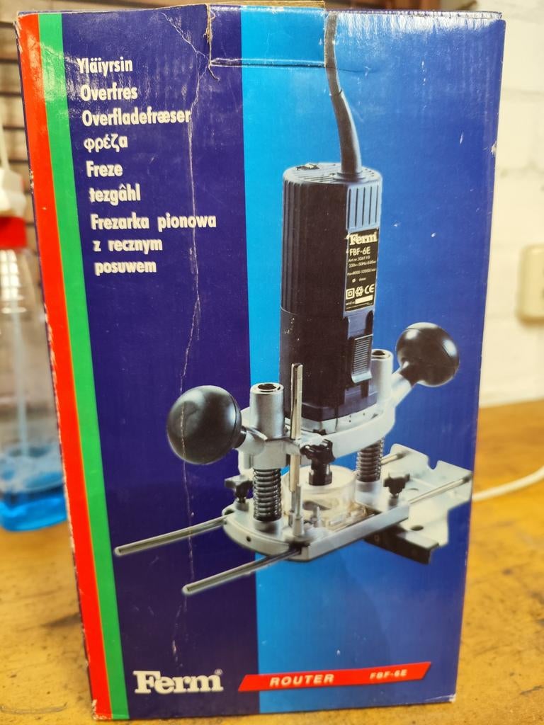 Ferm bovenfrees FBF-6E zgan in doos, Doe-het-zelf en Verbouw, Gereedschap | Overige machines, Ophalen of Verzenden, Zo goed als nieuw