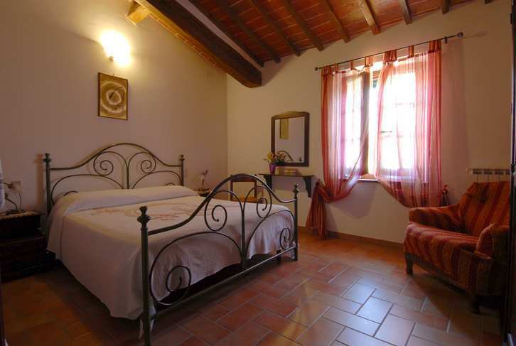 Agriturismo 10pers. en 4pers. Umbrie Trasimeno Italië, Appartement, Landelijk, Open haard, 10 personen
