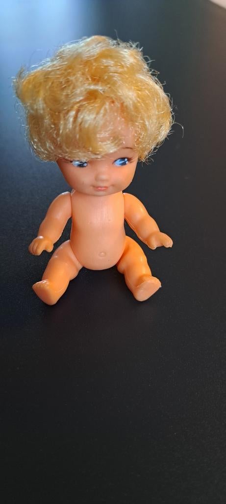 Klein vintage poppetje, Verzamelen, Poppen, Ophalen of Verzenden, Zo goed als nieuw, Pop