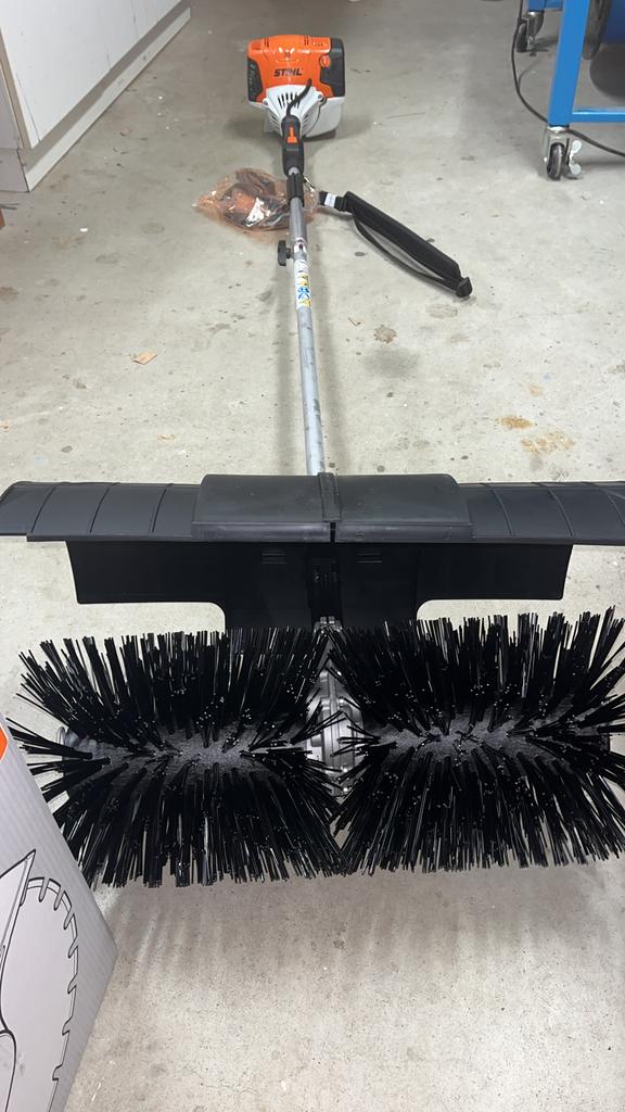 Stihl combi machine met veegborstel, Ophalen of Verzenden