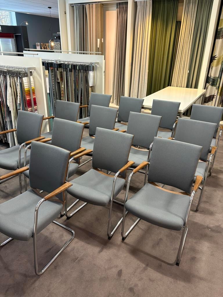 Vepa Apron vergaderstoelen, 13 stuks, Ophalen, Gebruikt, Metaal, Grijs