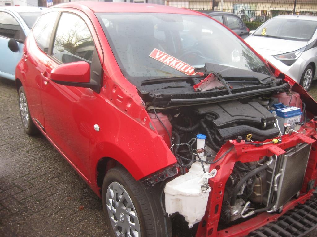 scherm, spatbord, achter  bumper, deur , klep , toyota aygo, Ophalen of Verzenden, Achter, Toyota, Bumper