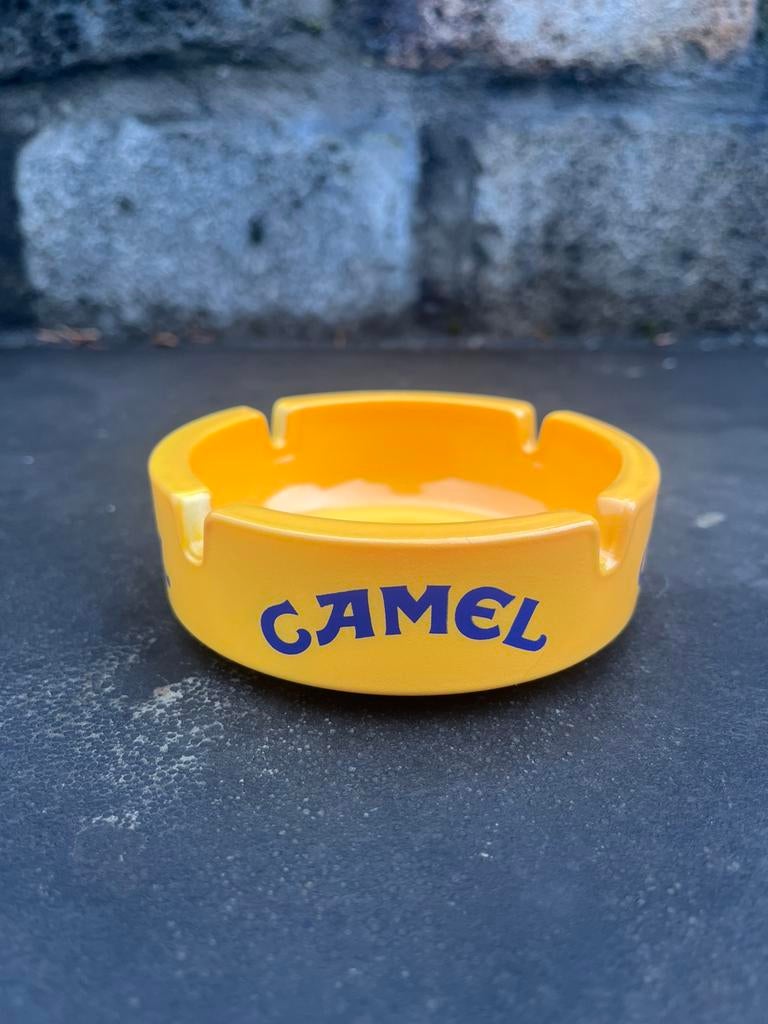 Vintage opaline Camel asbak, made in France, Gebruiksvoorwerp, ?, Zo goed als nieuw, ?