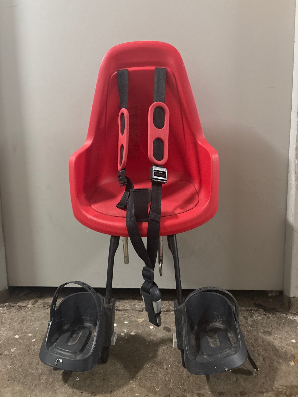 Bobike baby/kinderzitje met windscherm, Fietsen en Brommers, Fietsaccessoires | Fietsstoeltjes, Ophalen, Gebruikt, Voetsteuntjes