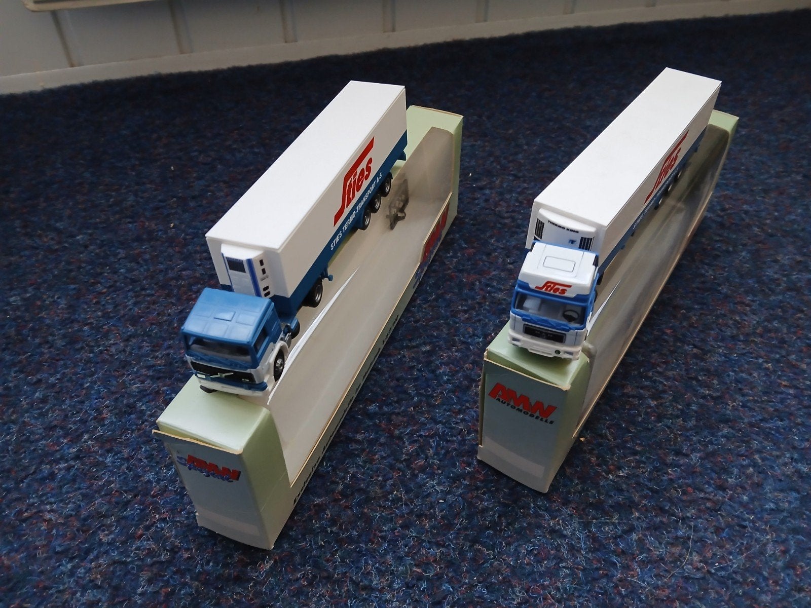 2 Sties vrachtwagenmodellen 1/87, Ophalen of Verzenden, Zo goed als nieuw, Bus of Vrachtwagen, Overige merken