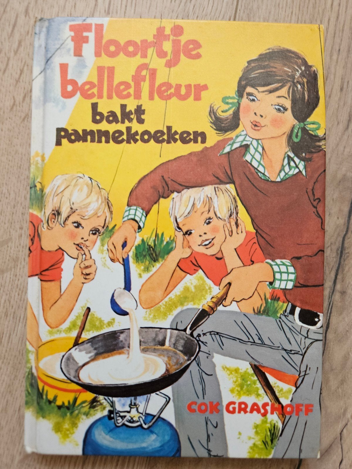 Floortje Bellefleur Bakt Pannekoeken - Kinderboek, Boeken, Kinderboeken | Jeugd | onder 10 jaar, Gelezen, Fictie algemeen, Ophalen of Verzenden