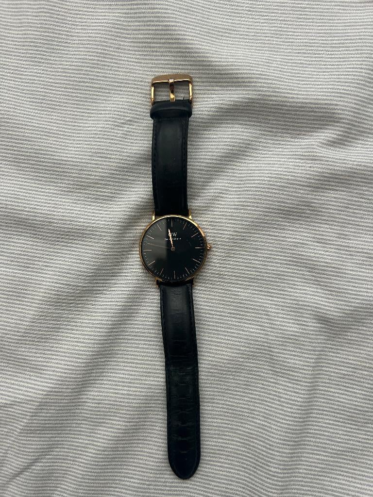 Daniel Wellington horloge werkend, leren band, Overige merken, Polshorloge, Ophalen of Verzenden, Leer