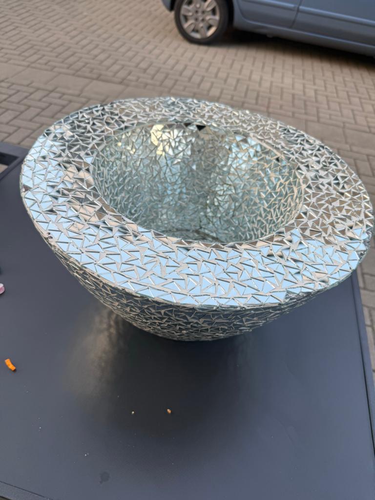 Grote glazen bloempot met mozaïek design, Overige materialen, Gebruikt, Minder dan 60 cm, Rond