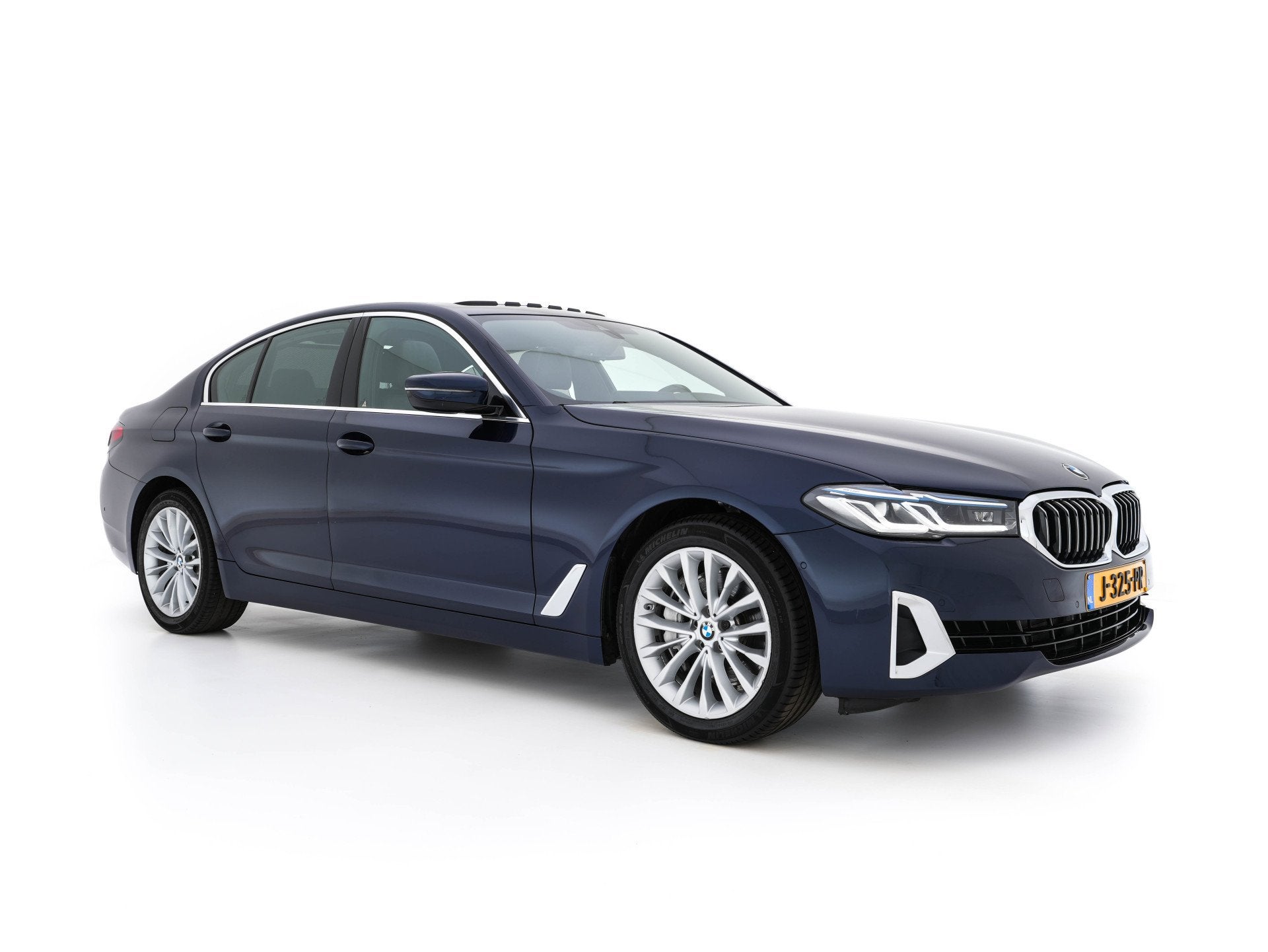 BMW 5 Serie 540i xDrive High Executive Edition (INCL-BTW ) A, 15 km/l, Gebruikt, 2000 kg, Blauw