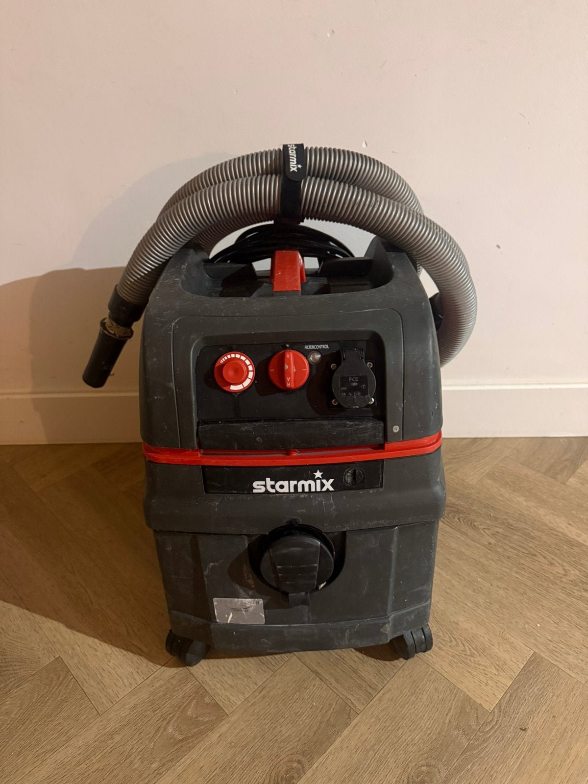 Starmix L'1625 bouwstofzuiger, Ophalen, Zo goed als nieuw