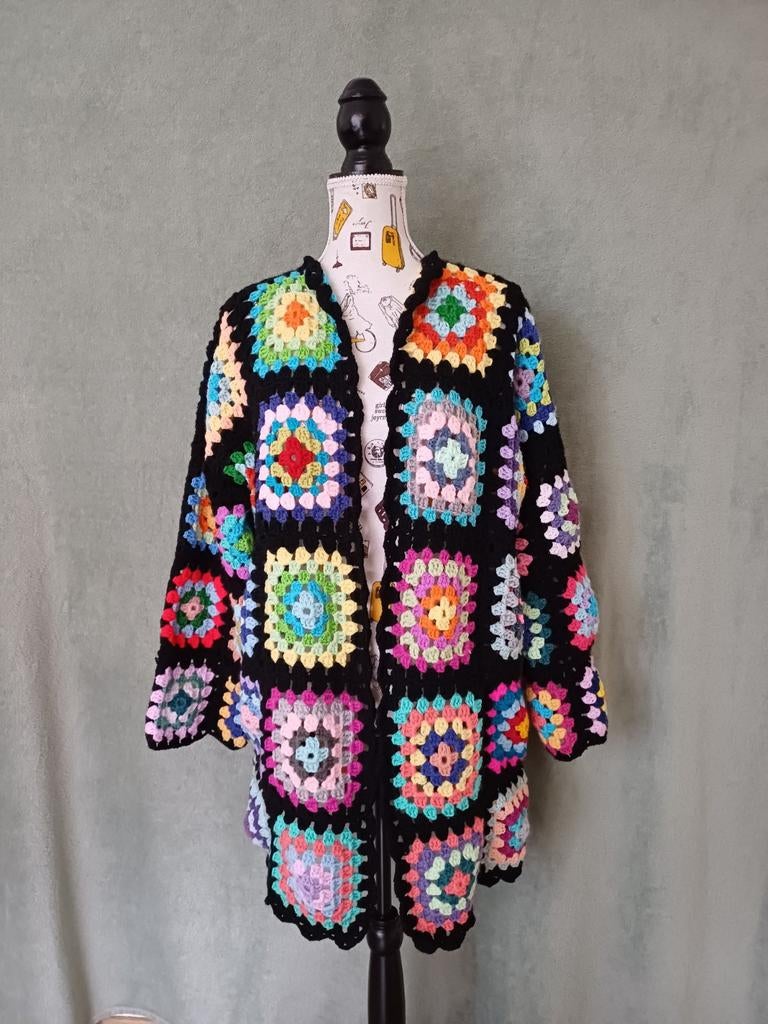 Gehaakt vest nieuw( granny square vest) maat 44, Overige kleuren, Maat 42/44 (L), Nieuw, Ophalen of Verzenden