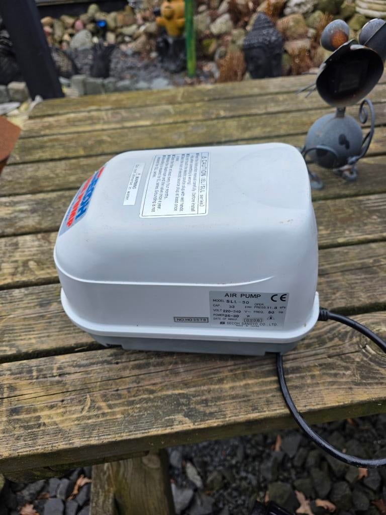 Secoh sll 30 luchtpomp, Ophalen of Verzenden, Gebruikt, Vijverpomp