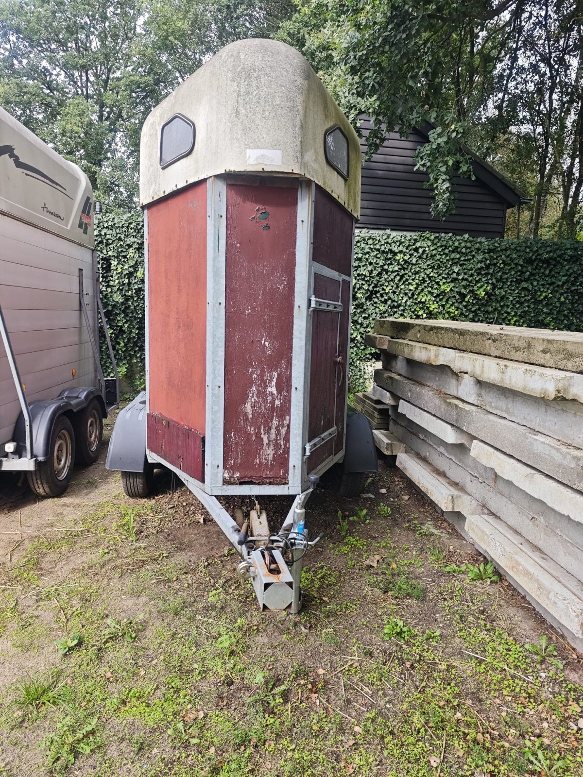 Paardentrailer opknapper, Dieren en Toebehoren, Paarden en Pony's | Trailers en Aanhangwagens, Ophalen, Gebruikt, Hout, 1½-paards trailer