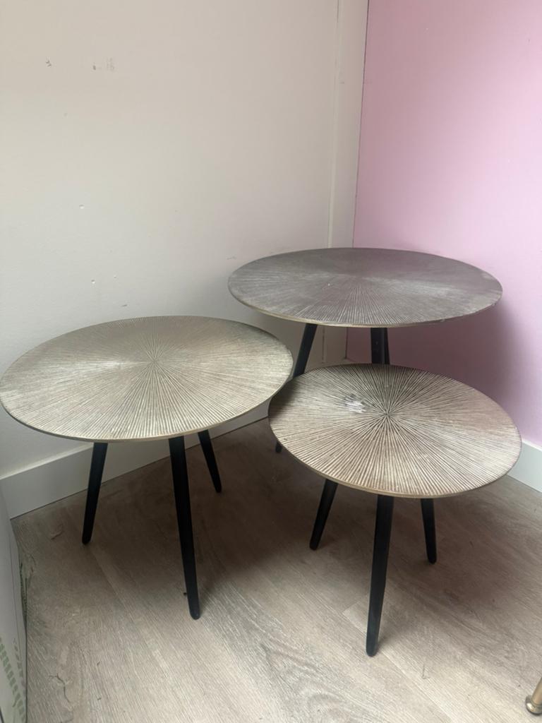 Richmond Interiors Vittorio salontafelset, 45 tot 60 cm, Minder dan 55 cm, Metaal of Aluminium, Rond