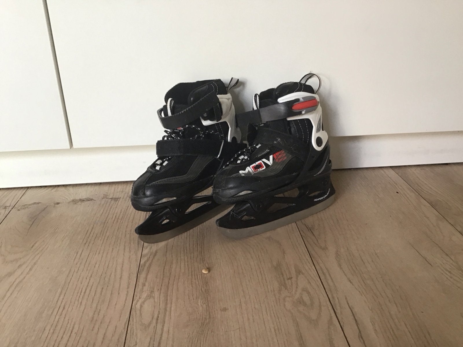 Moove Combinoren - Verstelbare Schaatsen Maat 30-33, Sport en Fitness, Schaatsen, Ophalen of Verzenden, Gebruikt, Combinoren, Overige merken