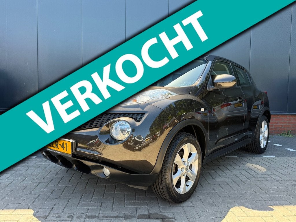 Nissan Juke Tekna 1.6 (12 mnd BOVAG-garantie), Auto's, Nissan, Parkeersensor, Zwart, 4 cilinders, 49 €/maand