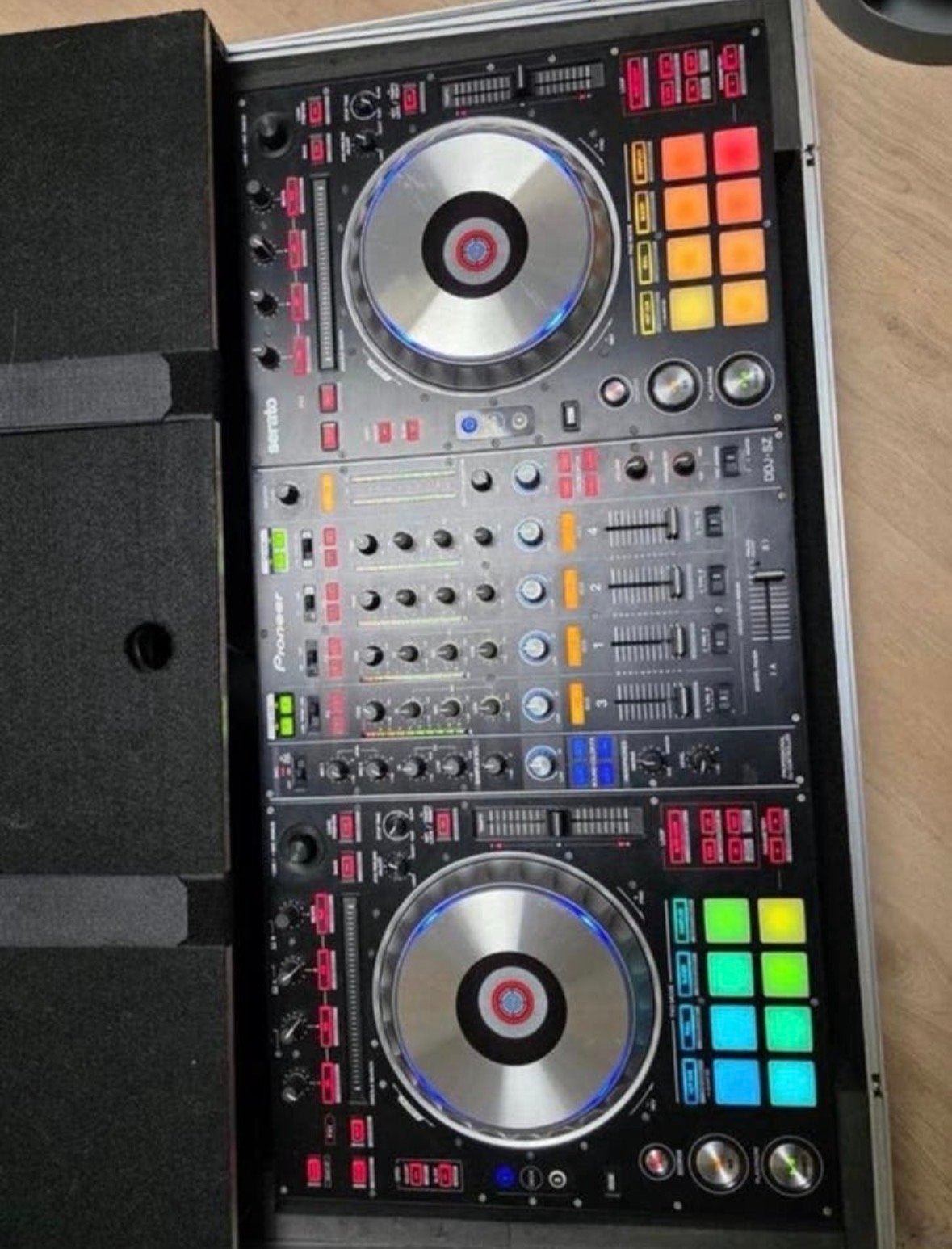 Pioneer DDJ-SZ DJ Controller met Flightcase - Topstaat, Muziek en Instrumenten, Dj-sets en Draaitafels, Ophalen, Zo goed als nieuw