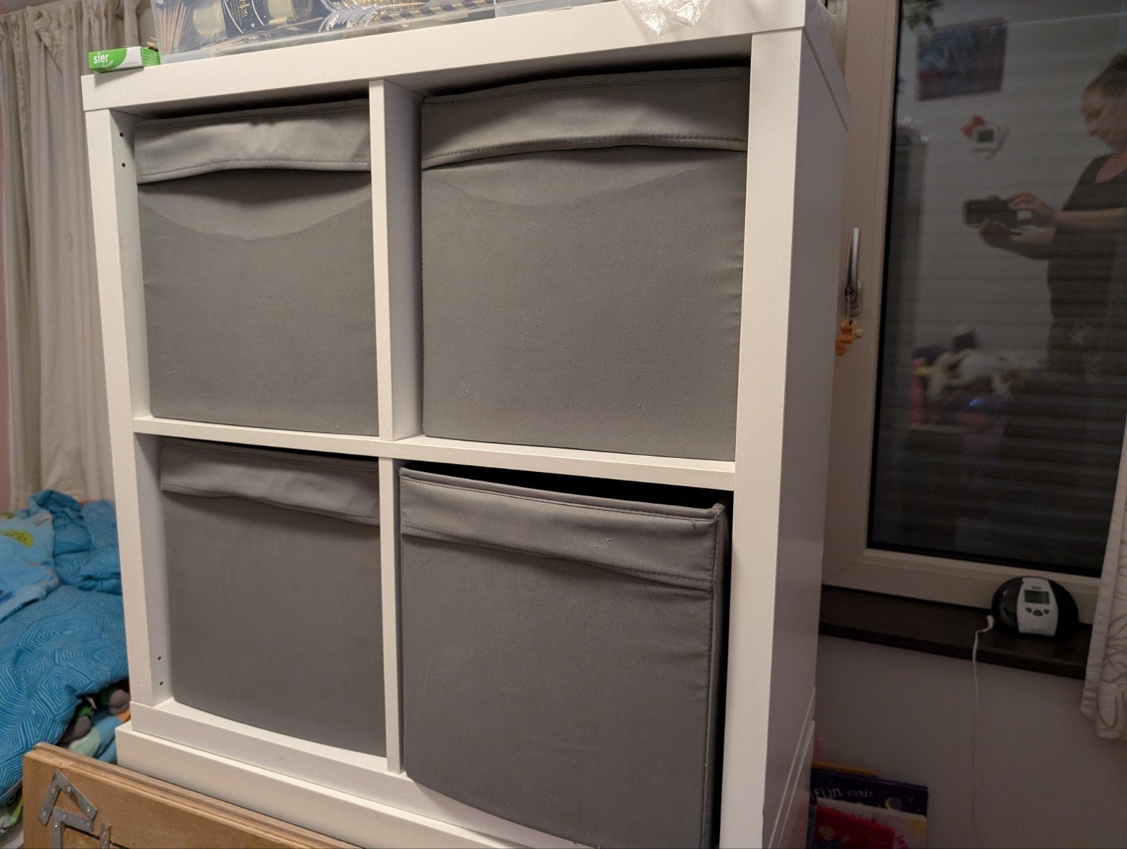 2 Ikea Kallax kasten inclusief stoffen opbergbakken., Ophalen, Gebruikt