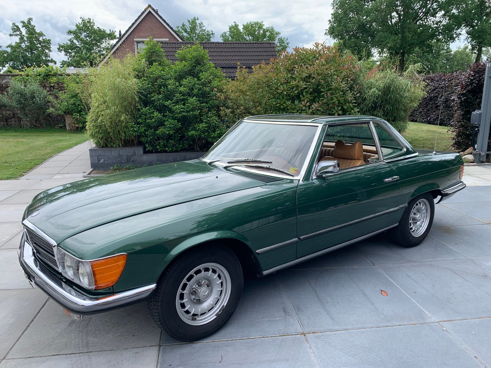 Mercedes-Benz 350 SL bouwjaar 1973 Groen metallic, Automaat, Achterwielaandrijving, 8 cilinders, 3500 cc