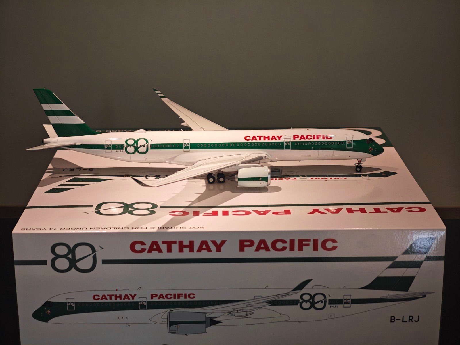 WB models 1:200 Cathay Pacific A350-900, Verzamelen, Ophalen of Verzenden, Zo goed als nieuw