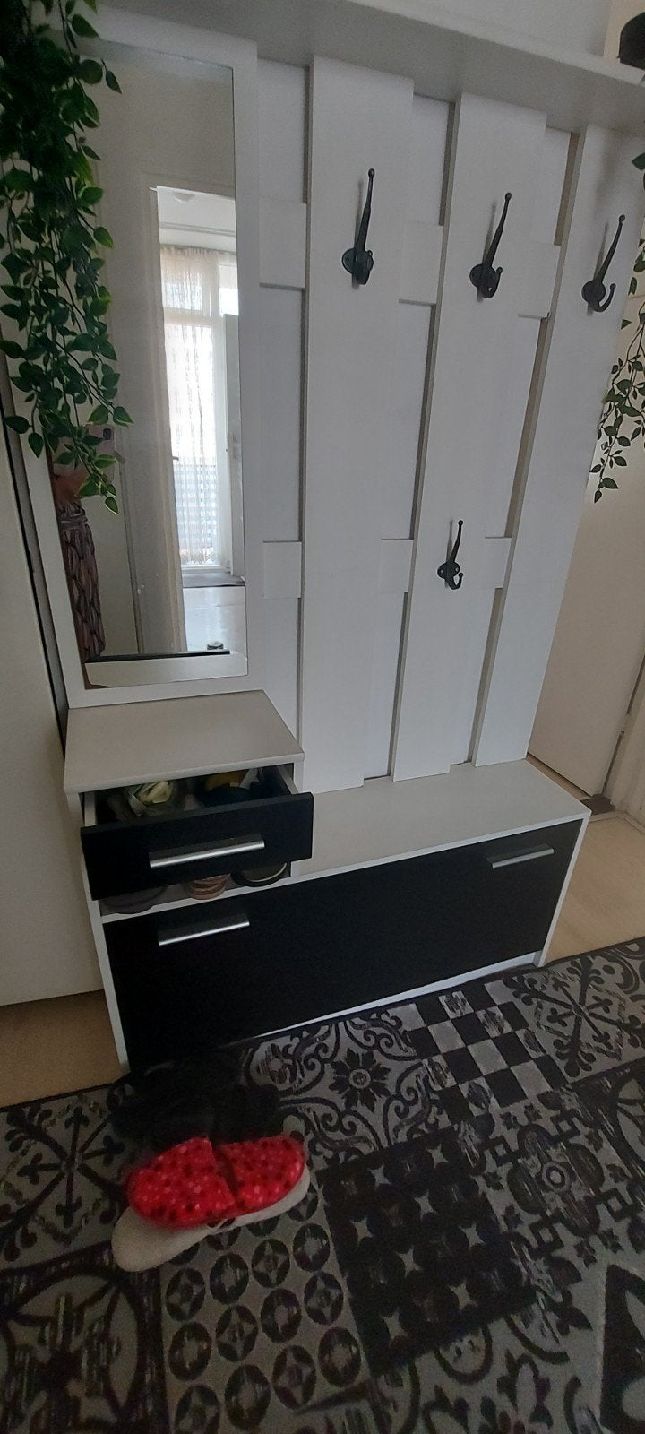 Moderne schoenenkast met spiegel en kapstok, Ophalen of Verzenden, Gebruikt, Modern