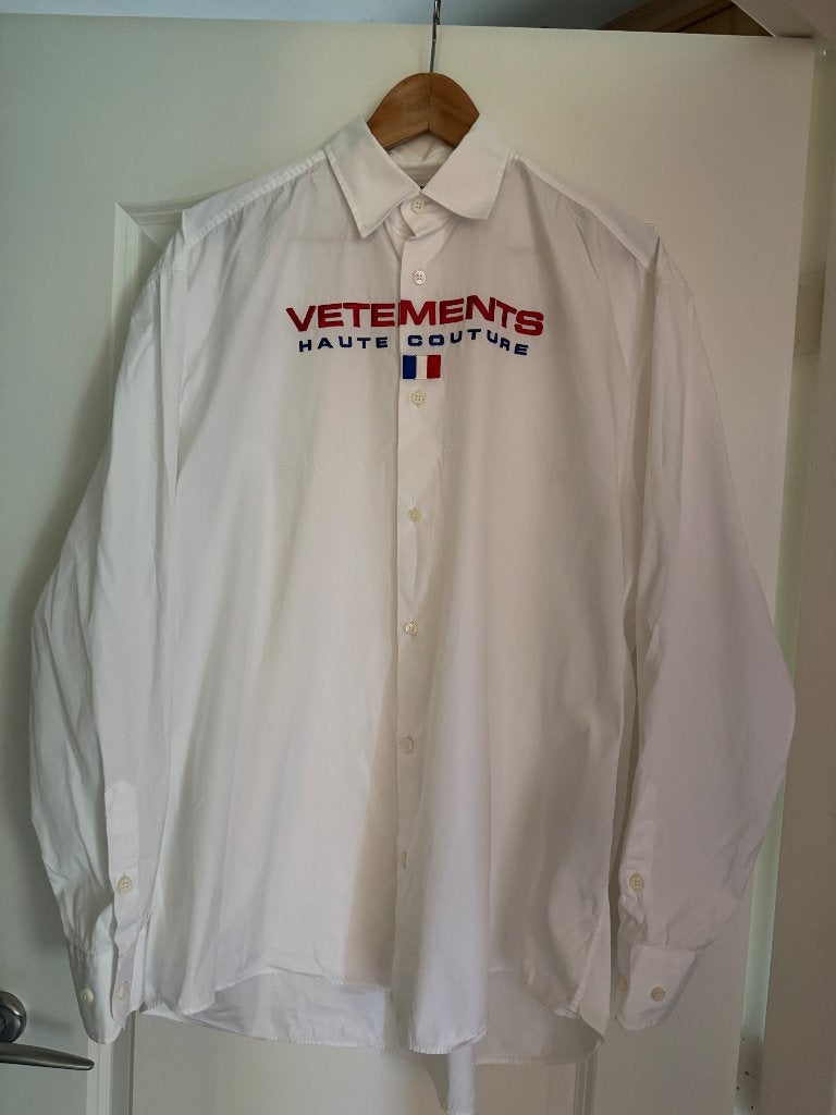 Vetements Haute Couture Button-Up Shirt Wit Maat S, Halswijdte 38 (S) of kleiner, Wit, Ophalen of Verzenden, Zo goed als nieuw