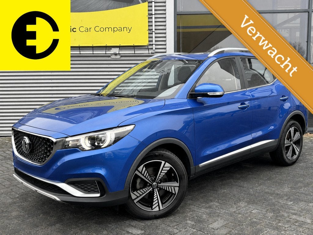 MG ZS EV Luxury 45 kWh | Leder | Stoelverwarming | CarPlay |, Auto's, MG, Gebruikt, Zwart, 143 pk, 1507 kg