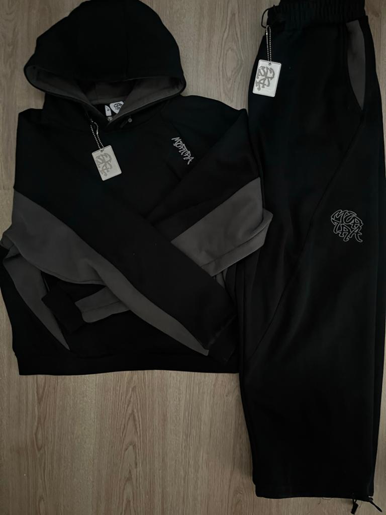 Mertra tracksuit, Kleding | Heren, Ophalen of Verzenden, Nieuw, Maat 48/50 (M), Zwart
