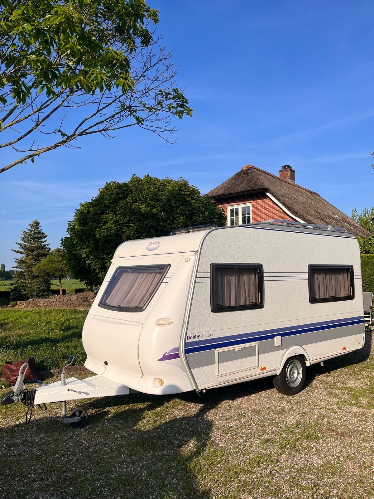 Complete Hobby De Luxe caravan met inboedel, Vast bed, Hobby, Bedrijf, Treinzit