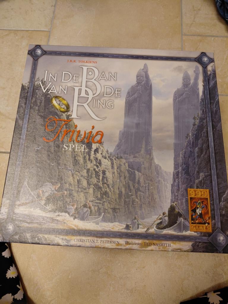 In de Ban van de Ring Trivia Spel - J.R.R. Tolkien, Hobby en Vrije tijd, Gezelschapsspellen | Bordspellen, Vijf spelers of meer