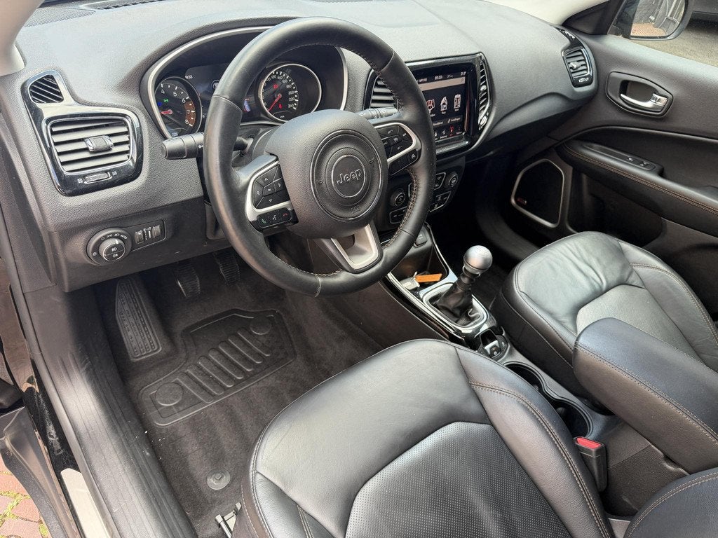 Jeep Compass 1.4 MultiAir Limited 1e Eigenaar Trekhaak, Auto's, Jeep, Voorwielaandrijving, Gebruikt, 4 cilinders, Zwart