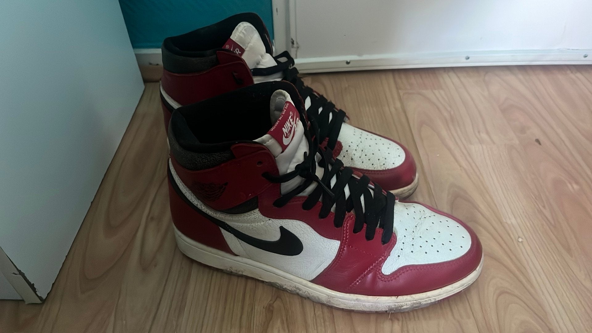 Jordan 1 chicago maat 45, Overige kleuren, Ophalen of Verzenden, Sneakers of Gympen, Gedragen
